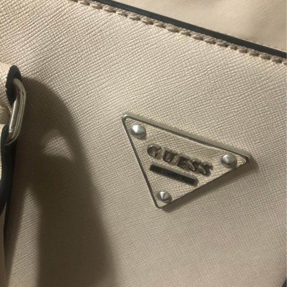 Guess bag - Picture 4 of 4